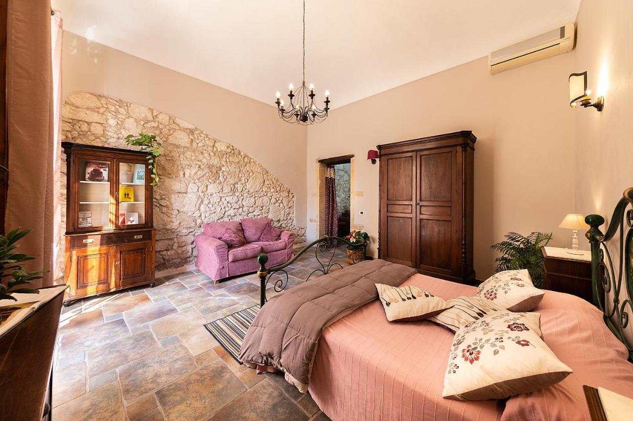 Antica Ospitalita Del Borgo Villa Szirakúza Kültér fotó